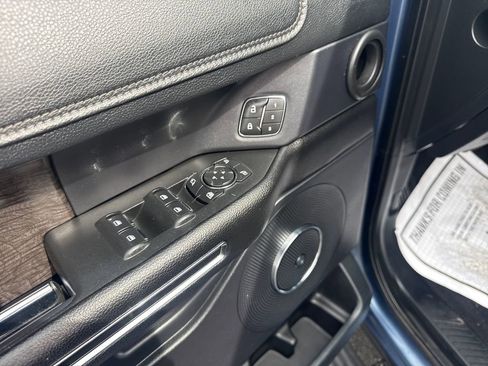Used 2019 Ford Expedition Limited w/ Special Edition Package AWD/4WD image 16