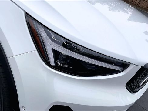 New 2026 Volvo XC40 B5 Plus w/ Protection Package Premier image 32