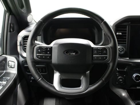 Used 2025 Ford F150 Lariat AWD/4WD image 32
