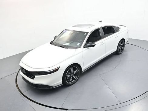 Used 2024 Honda Accord Sport image 37