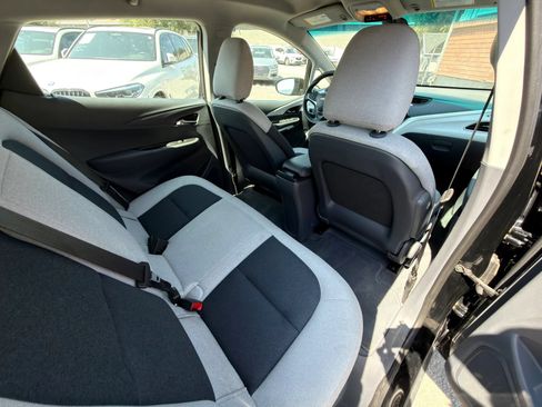 Used 2020 Chevrolet Bolt LT FWD image 13