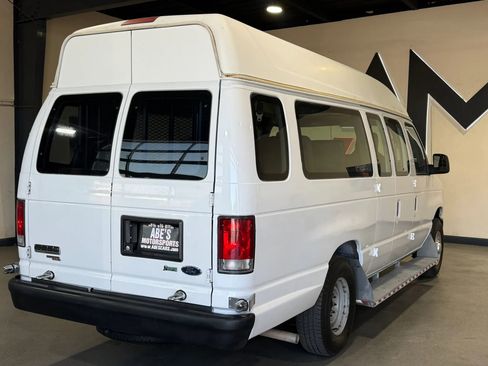 Used 2011 Ford E-250 and Econoline 250 Extended w/ PWR Group RWD image 4