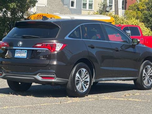 Used 2017 Acura RDX AWD w/ Advance Package image 3