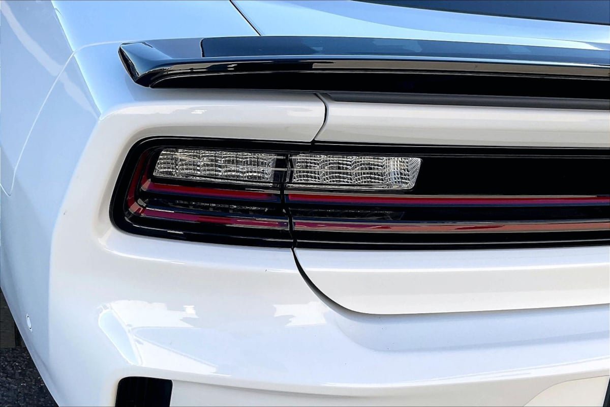 Used 2024 Dodge Charger Daytona Scat Pack w/ Plus Group AWD/4WD image 26
