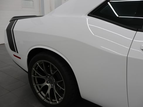 Used 2016 Dodge Challenger R/T Scat Pack RWD image 27