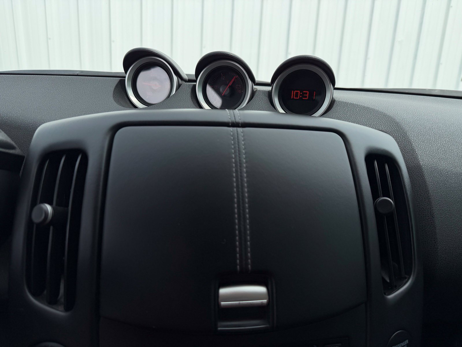 Used 2019 Nissan 370Z Coupe RWD image 18