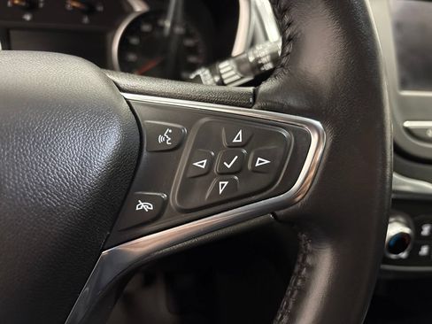 Used 2021 Chevrolet Equinox LT AWD/4WD image 25