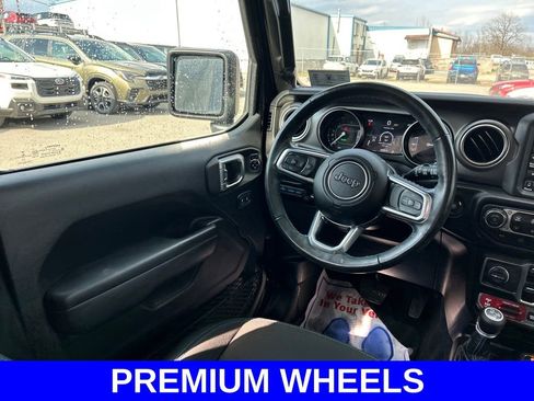 Used 2021 Jeep Wrangler Unlimited Rubicon 4xe w/ Cold Weather Group AWD/4WD image 9