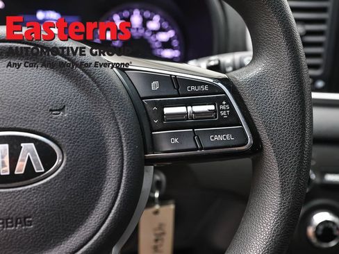 Used 2022 Kia Sportage LX AWD/4WD image 15
