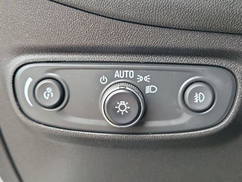 Certified 2021 Chevrolet Equinox LT FWD image 25