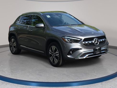 Certified 2025 Mercedes-Benz GLA 250 4MATIC w/ Winter Package image 3