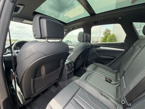 Used 2024 Audi Q5 2.0T Premium w/ Summer of Audi Package AWD/4WD image 20