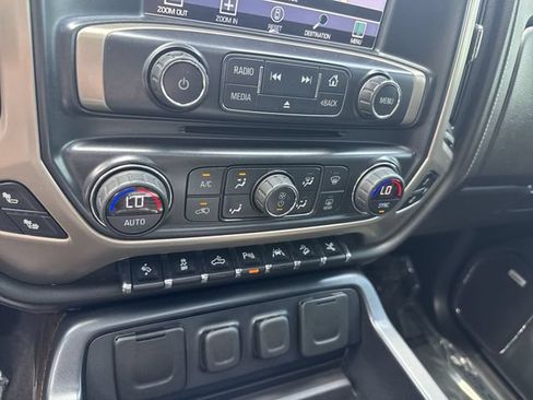 Used 2017 GMC Sierra 1500 Denali RWD image 23