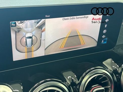 Used 2021 Mercedes-Benz GLB 250 GLB 250 image 17