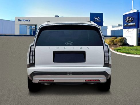 New 2026 Hyundai Ioniq 9 S image 6