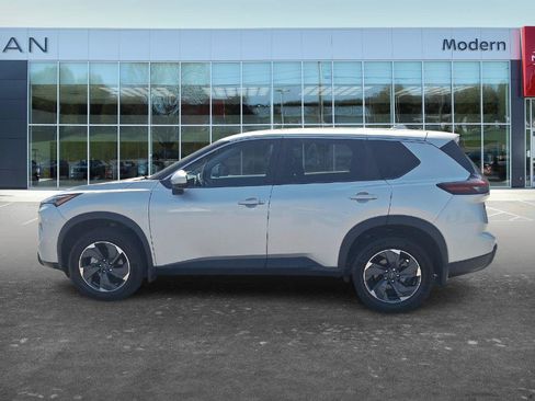 Certified 2025 Nissan Rogue SV FWD image 7