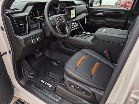 New 2026 GMC Sierra 2500 AT4 w/ AT4 Premium Plus Package AWD/4WD image 8