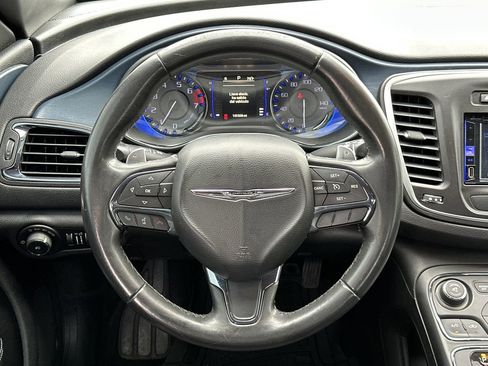 Used 2015 Chrysler 200 S image 16