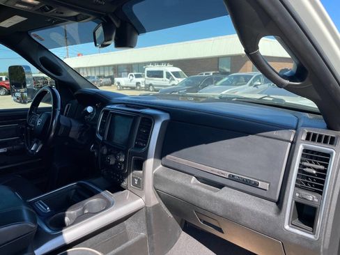 Used 2018 RAM 3500 Laramie Longhorn image 33