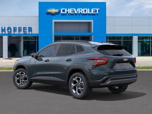 New 2026 Chevrolet Trax LT image 3