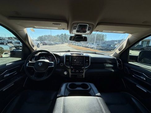 Used 2019 RAM 1500 Laramie image 12