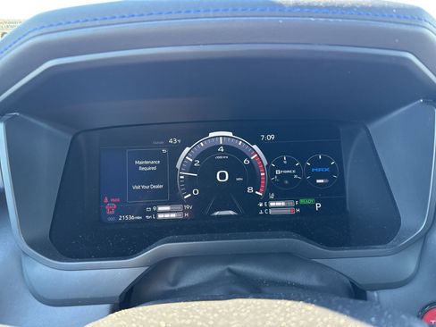 Used 2025 Toyota Sequoia Platinum image 27