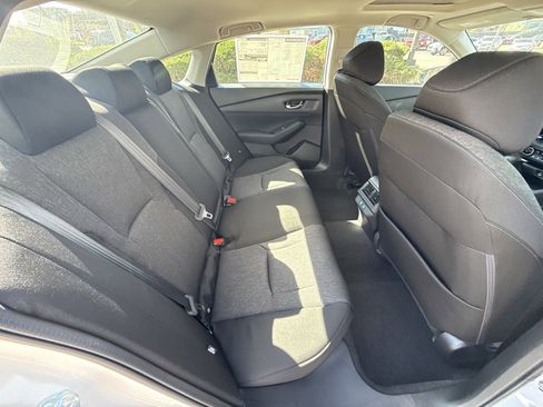 Used 2025 Honda Accord SE image 36