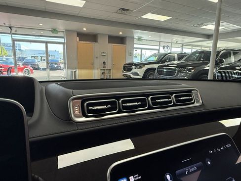 Used 2022 Mercedes-Benz S 500 4MATIC image 19