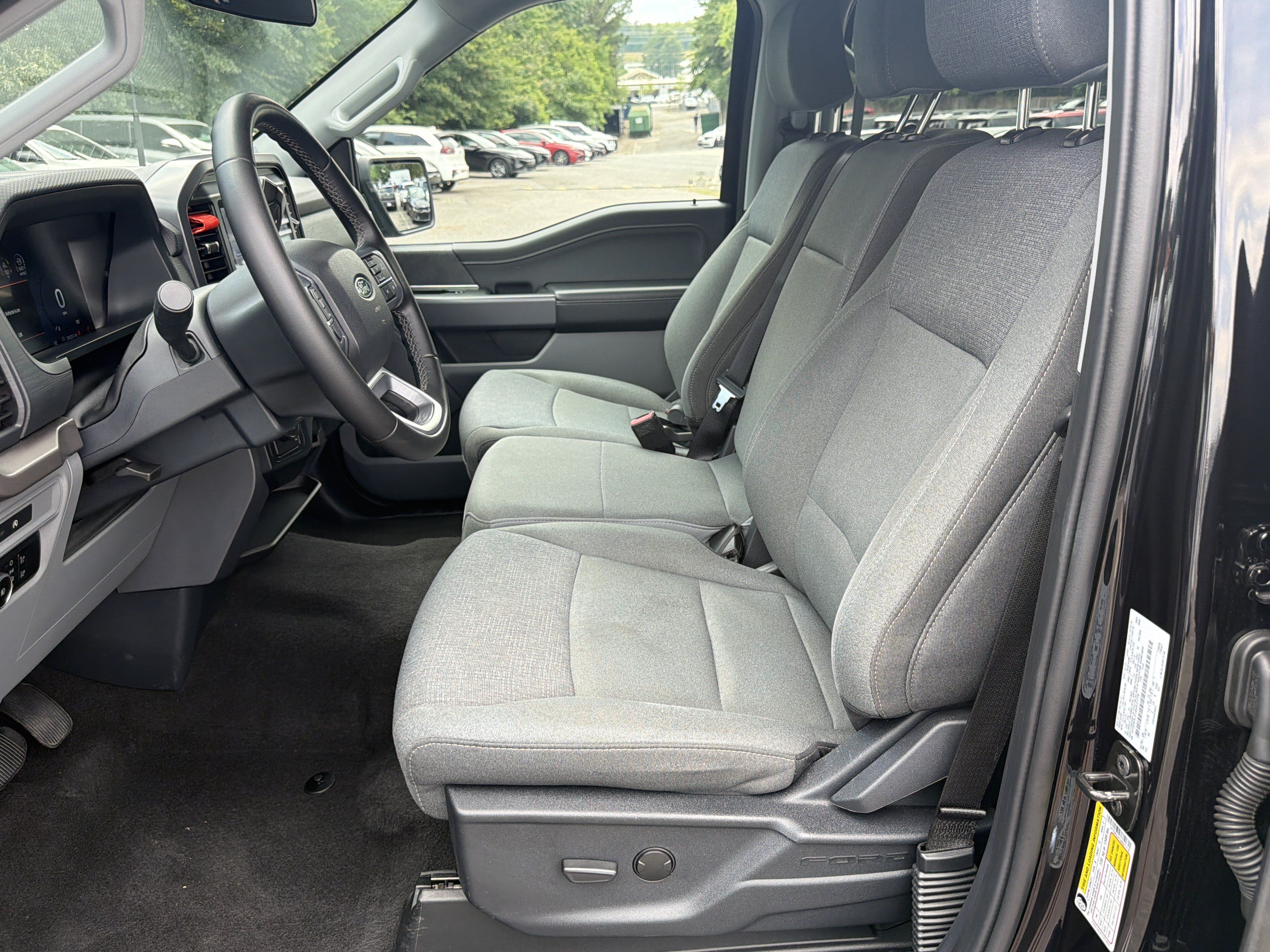 Used 2025 Ford F150 XLT w/ Equipment Group 301A Standard AWD/4WD image 9