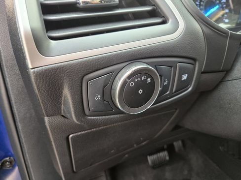 Used 2023 Ford Edge SEL AWD/4WD image 15