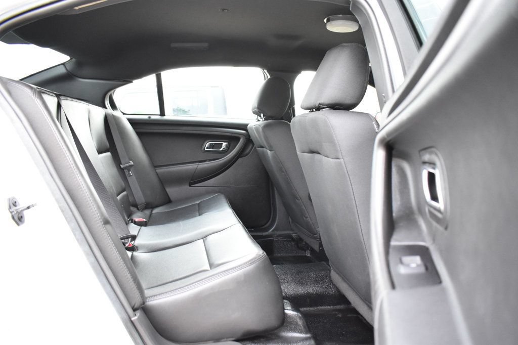Used 2016 Ford Taurus Police Interceptor AWD image 16