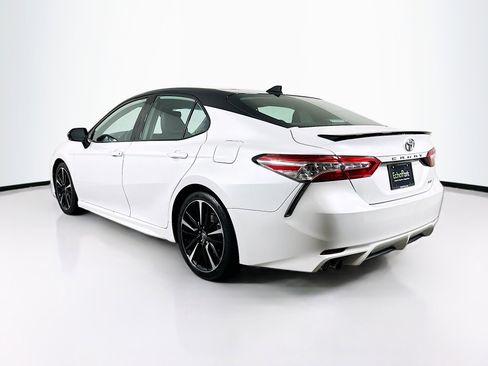 Used 2020 Toyota Camry XSE image 5