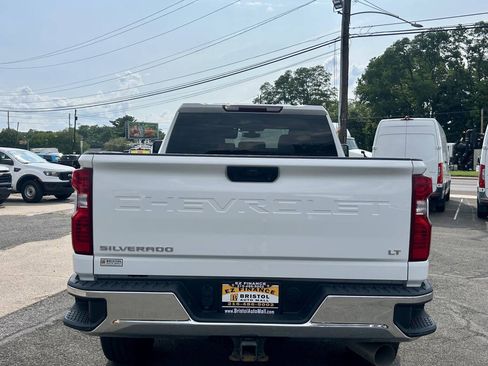 Used 2023 Chevrolet Silverado 2500 LT w/ Convenience Package AWD/4WD image 4