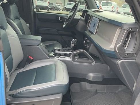 Used 2024 Ford Bronco Outer Banks image 9