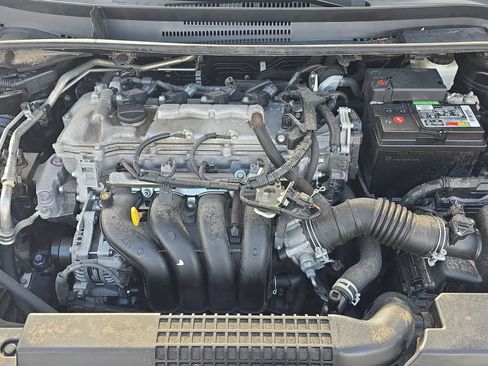 Used 2022 Toyota Corolla LE FWD image 30