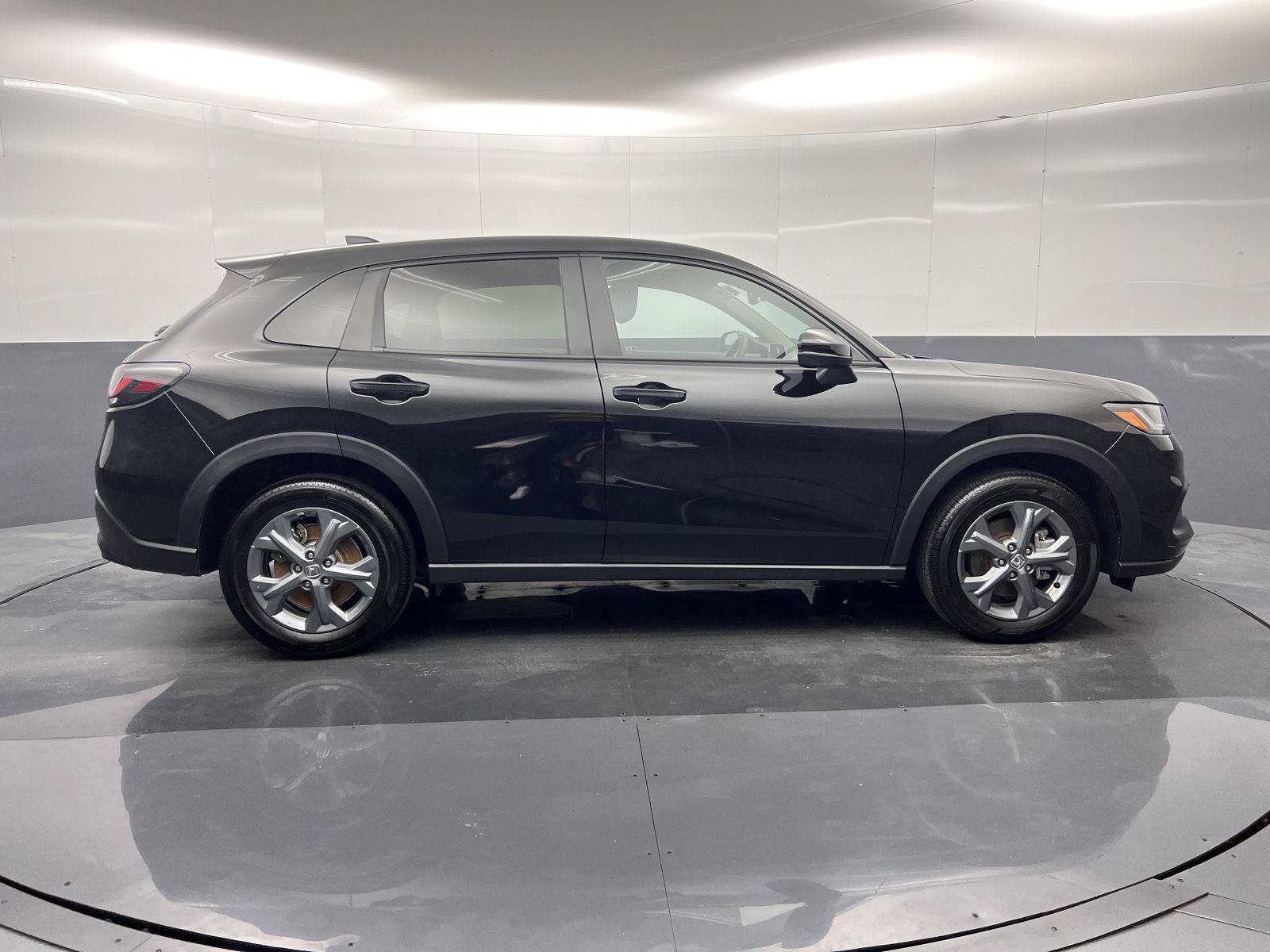 Used 2026 Honda HR-V LX image 8