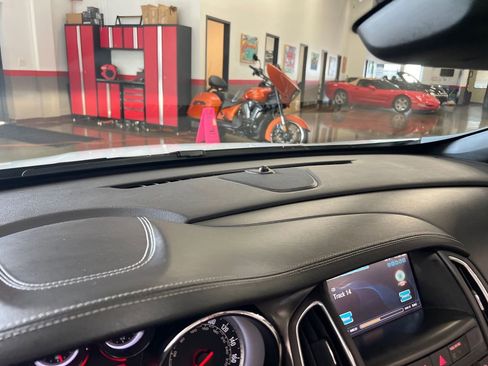 Used 2019 Buick Cascada Premium image 73