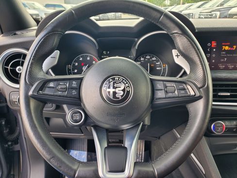Used 2022 Alfa Romeo Stelvio Sprint image 19