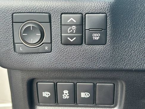 Used 2020 Lexus GX 460 Premium AWD/4WD image 24