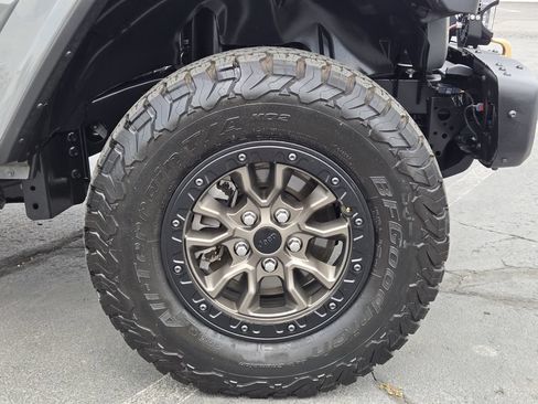 Used 2023 Jeep Wrangler Unlimited Rubicon 392 w/ Trailer Tow Package AWD/4WD image 11