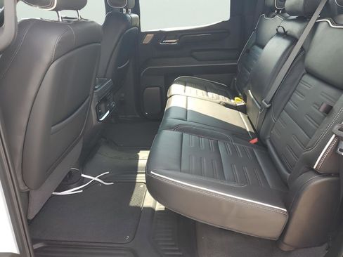 Used 2025 GMC Sierra 1500 AT4X image 20