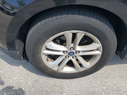 Used 2020 Ford Edge SEL image 4