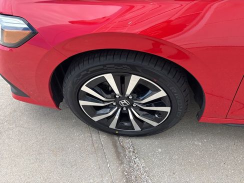 Used 2024 Honda Civic EX-L image 32