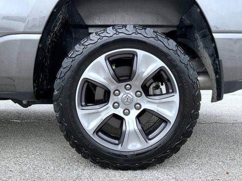 Used 2023 RAM 1500 Laramie AWD/4WD image 22
