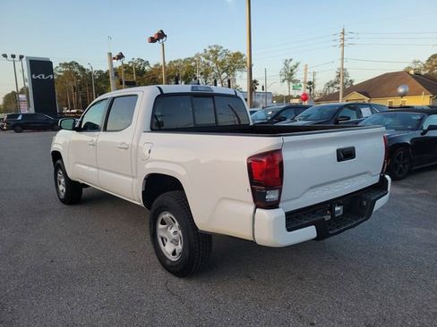 Used 2023 Toyota Tacoma SR w/ SR Convenience Package image 3
