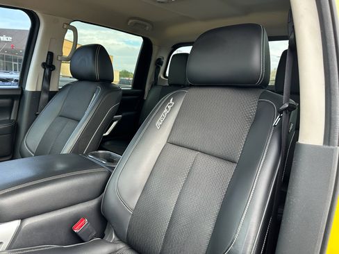 Used 2017 Nissan Titan PRO-4X image 12