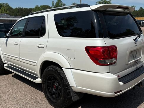 Used 2006 Toyota Sequoia Limited AWD/4WD image 3