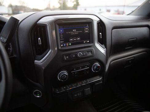 Certified 2023 Chevrolet Silverado 1500 Custom image 14