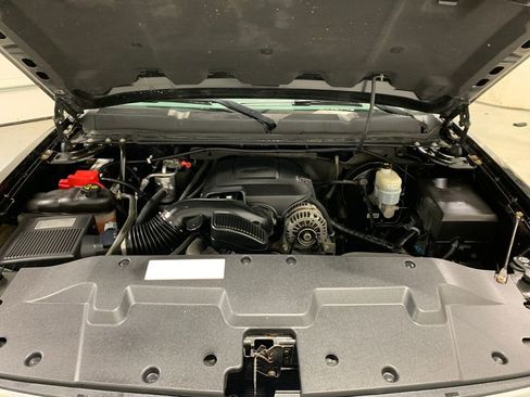 Used 2011 Chevrolet Silverado 1500 W/T w/ LS Package AWD/4WD image 15