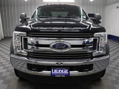 Used 2017 Ford F550 4x4 Crew Cab Super Duty w/ XLT Value Package image 48